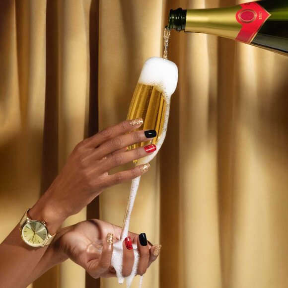 Kiss Holiday Design Limited Edition Medium Length Nails - Favorite Season - Picture 3 of 10